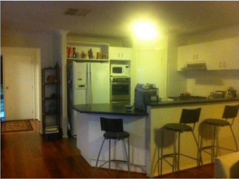 19 Johnston Way, Taylors Hill VIC 3037