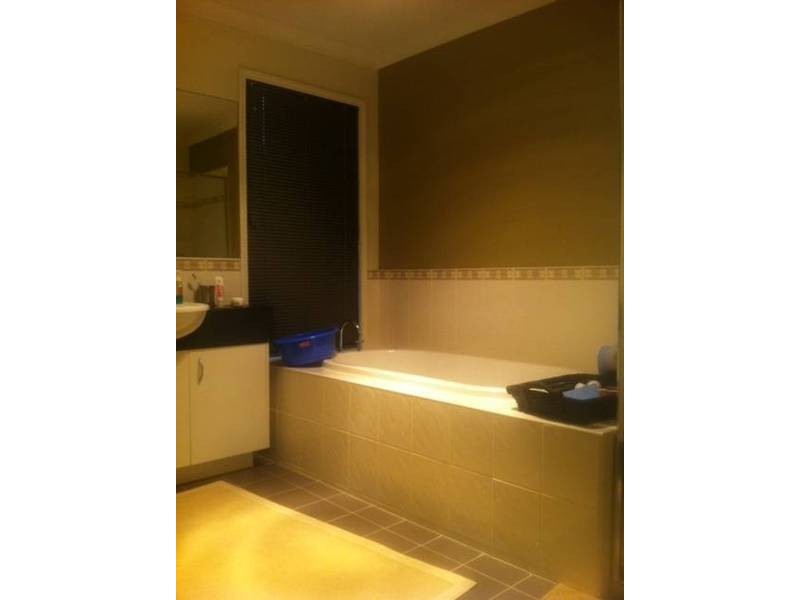 19 Johnston Way, Taylors Hill VIC 3037