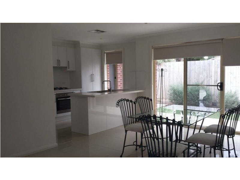 2/52 Daley Street, Glenroy VIC 3046