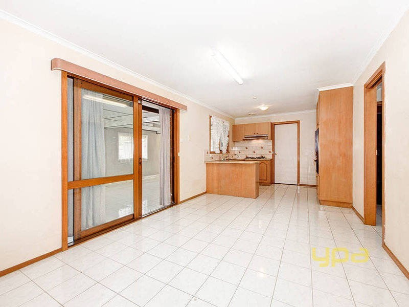 3 Lionheart Avenue, Taylors Lakes VIC 3038