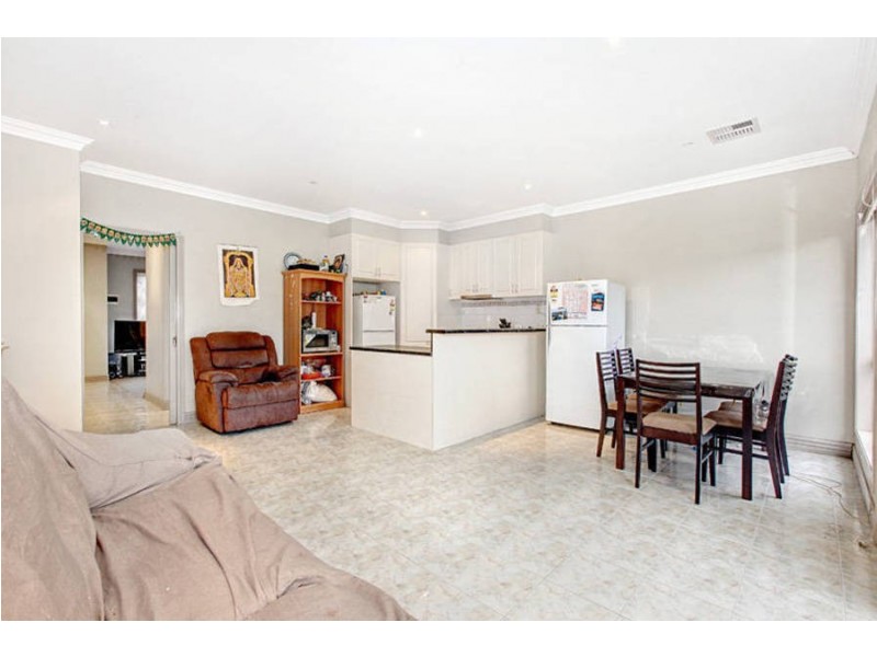 2/7 Lorraine Court, Hillside VIC 3037