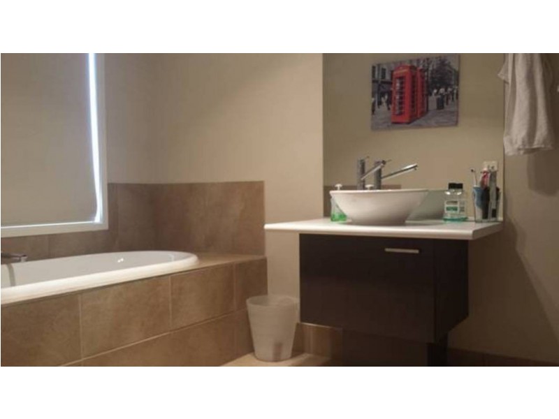 17 Adams Drive, Plumpton VIC 3335