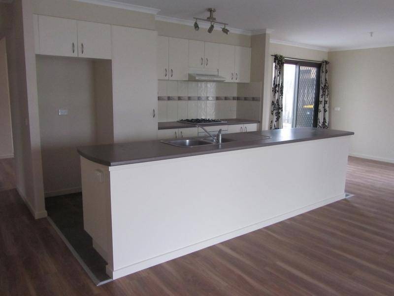 49 Black Knight Way, Kurunjang VIC 3337