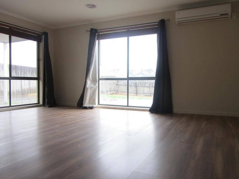 49 Black Knight Way, Kurunjang VIC 3337