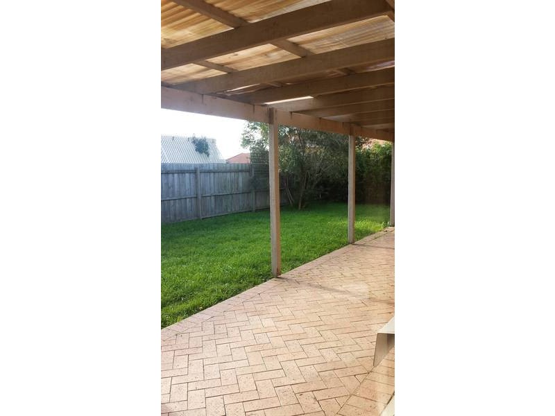 10 Bond Drive, Taylors Lakes VIC 3038