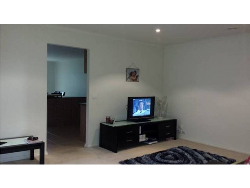 1/11 Timele Drive, Hillside VIC 3037