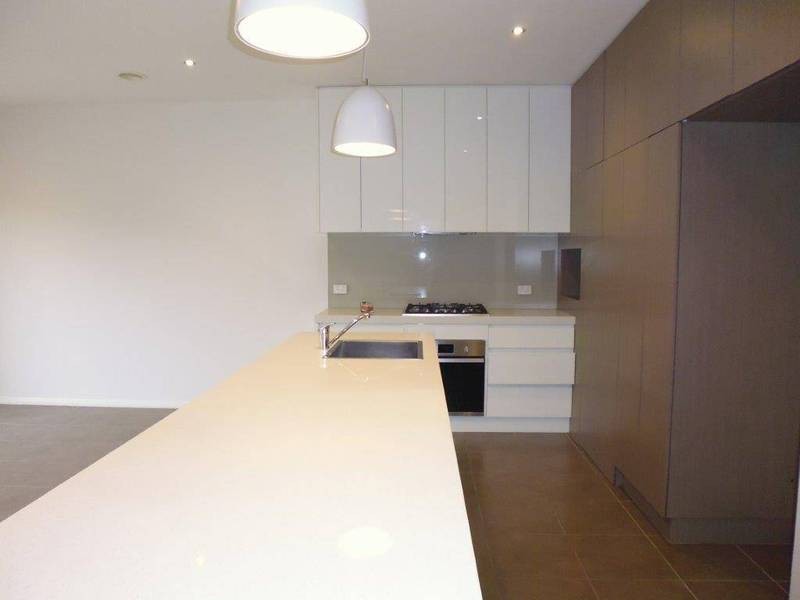 25 Landcox Way, Caroline Springs VIC 3023