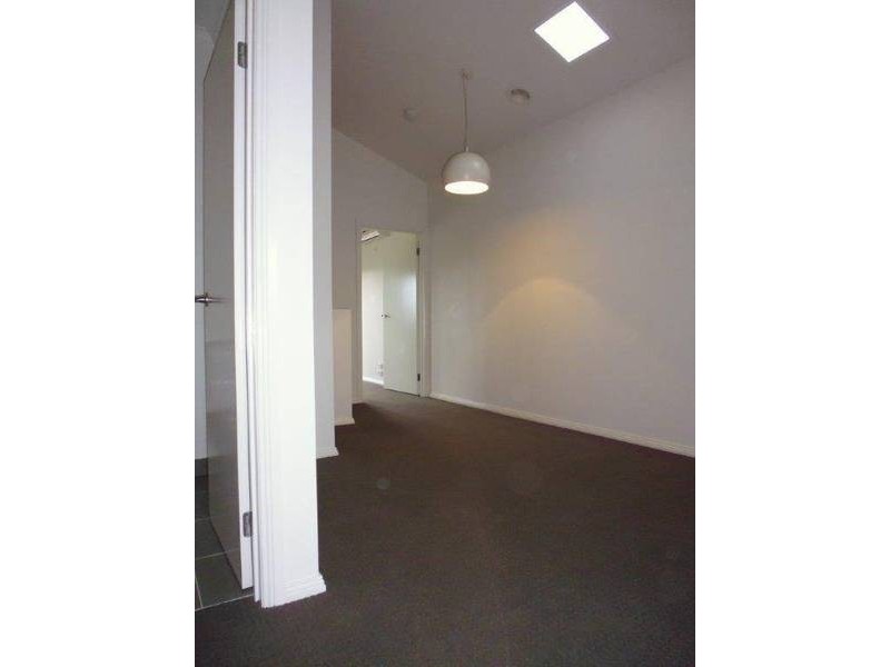 25 Landcox Way, Caroline Springs VIC 3023