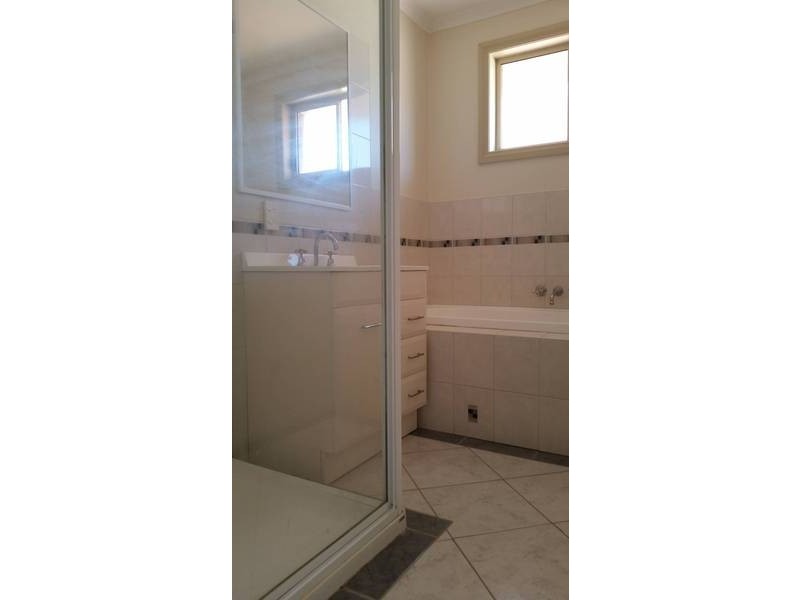 7B Buckingham Street, Sydenham VIC 3037