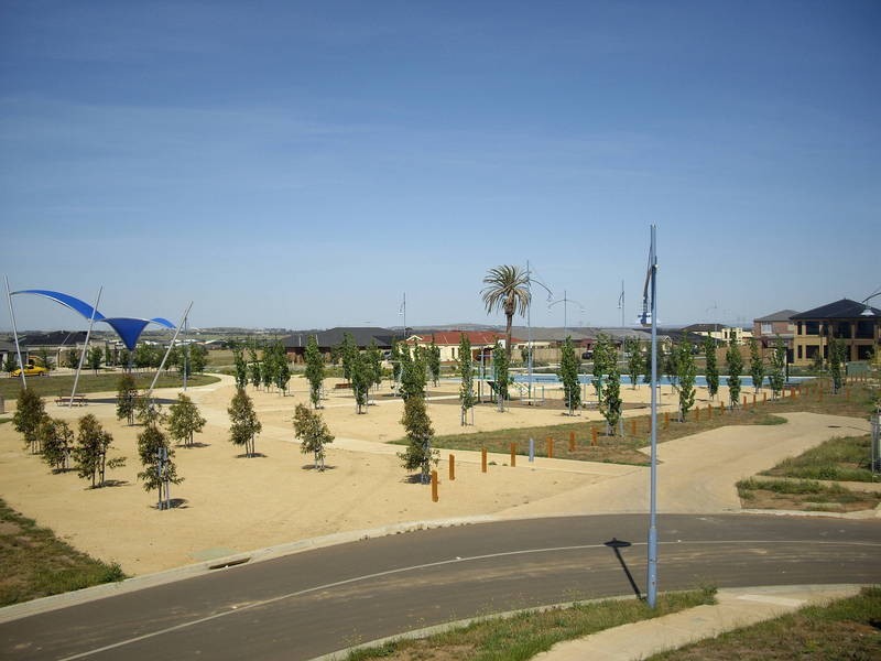 9 Ultimo Walk, Taylors Hill VIC 3037