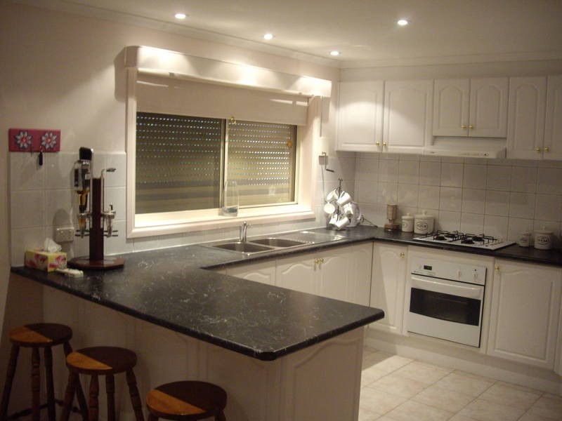 16 Roseleigh Boulevard, Sydenham VIC 3037