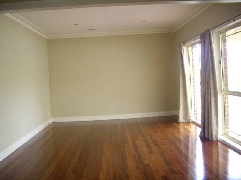 101 Robertsons Road, Taylors Lakes VIC 3038