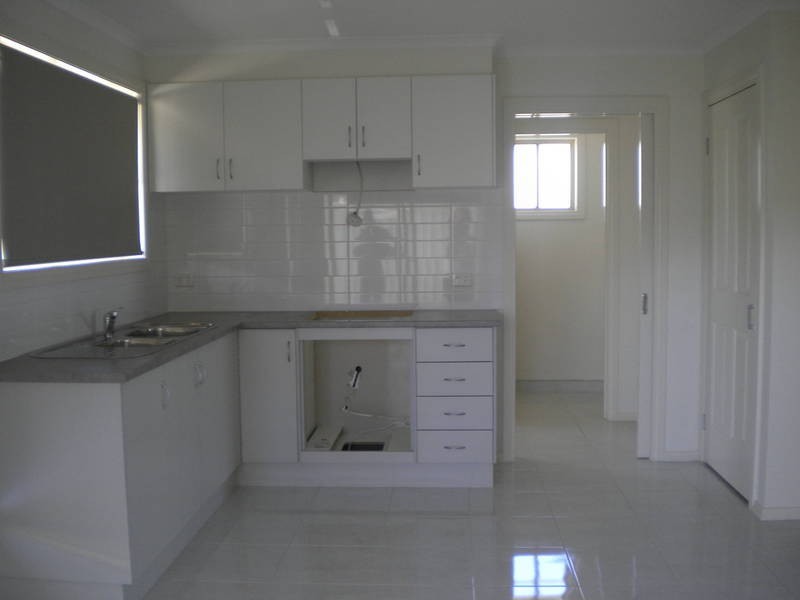 15 Darlinton Grove, Sydenham VIC 3037