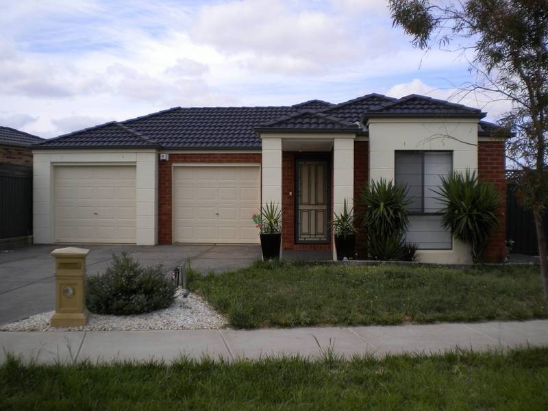 12 Pro Hart Way, Caroline Springs VIC 3023