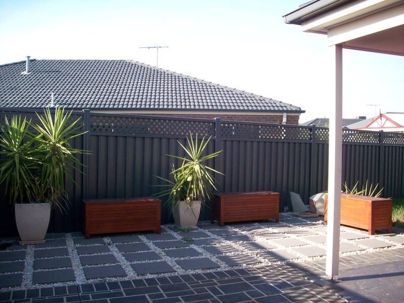 12 Pro Hart Way, Caroline Springs VIC 3023