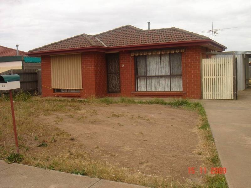 31 Shakespeare Drive, Delahey VIC 3037