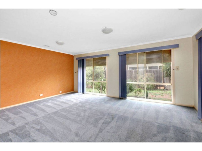 13 Riversdale Drive, Werribee VIC 3030