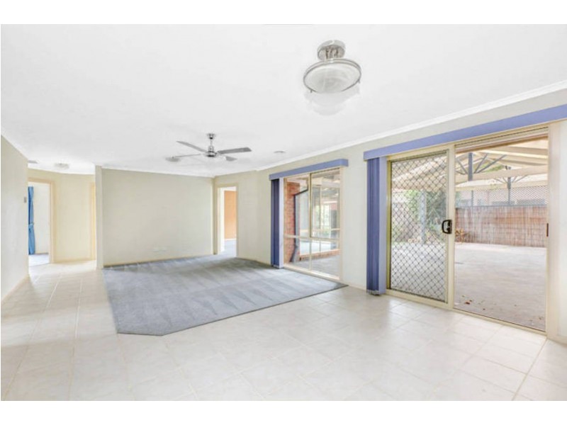 13 Riversdale Drive, Werribee VIC 3030