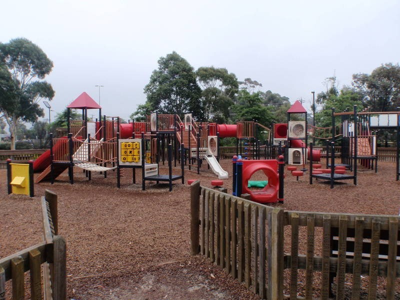 1/12 Global Way, Wyndham Vale VIC 3024