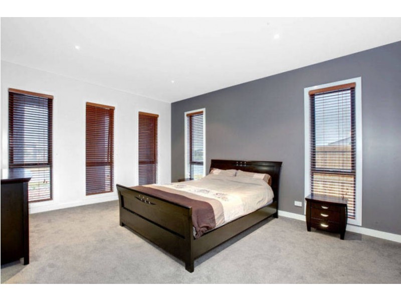 1 Monaro, Tarneit VIC 3029