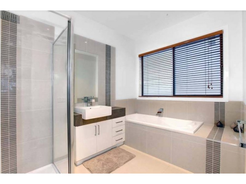 1 Monaro, Tarneit VIC 3029