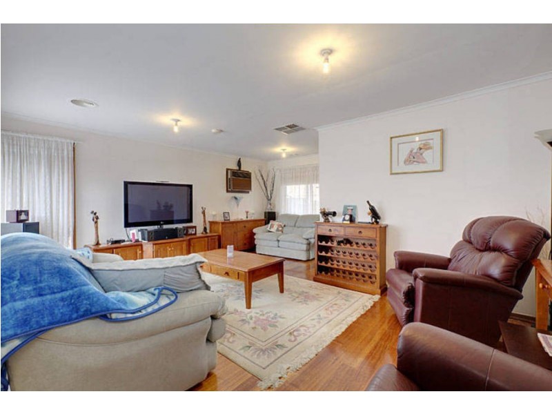 4 Hooker Road, Werribee VIC 3030