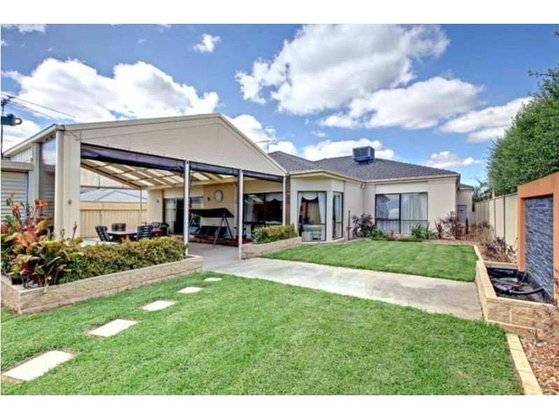 4 St Patricks Place, Tarneit VIC 3029