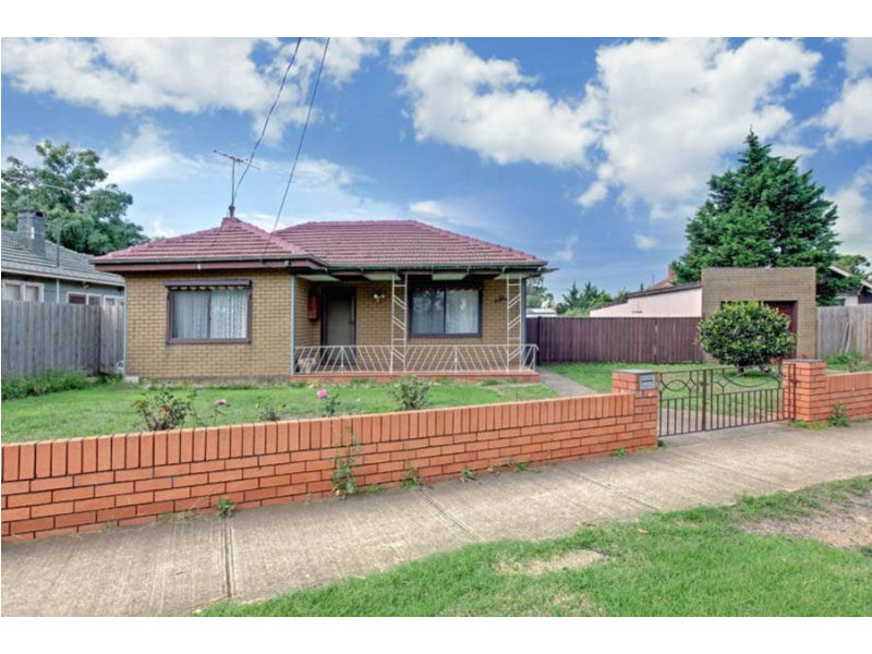 12 Ballan Road, Werribee VIC 3030