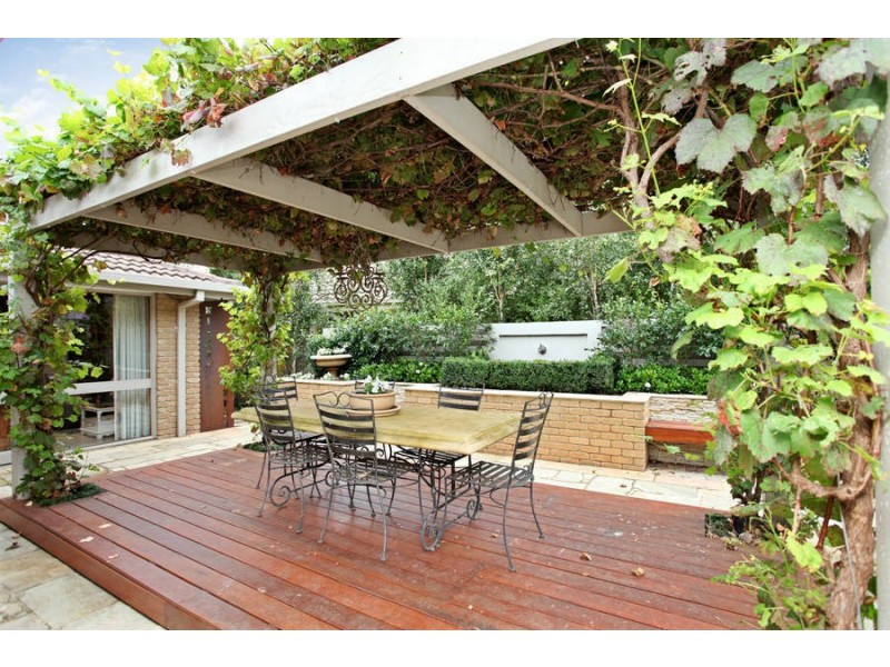 16 Nangiloc Crescent, Werribee VIC 3030
