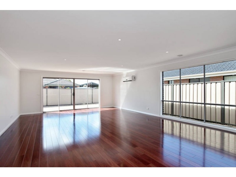 42 Bradman Drive, Tarneit VIC 3029