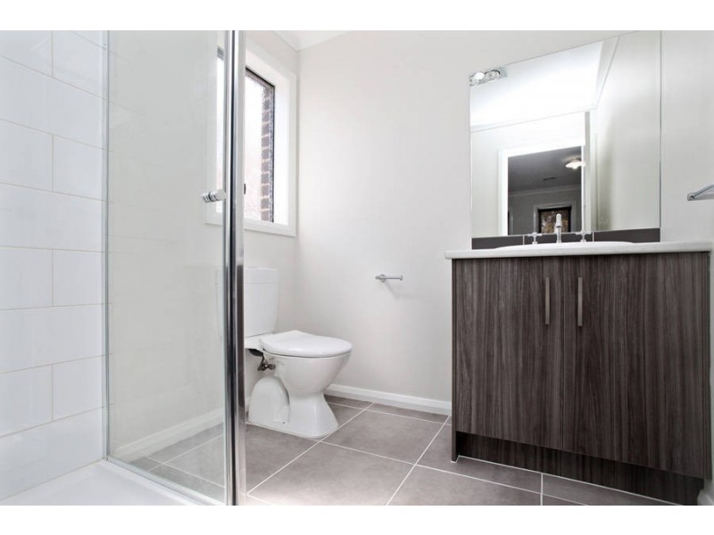 42 Bradman Drive, Tarneit VIC 3029