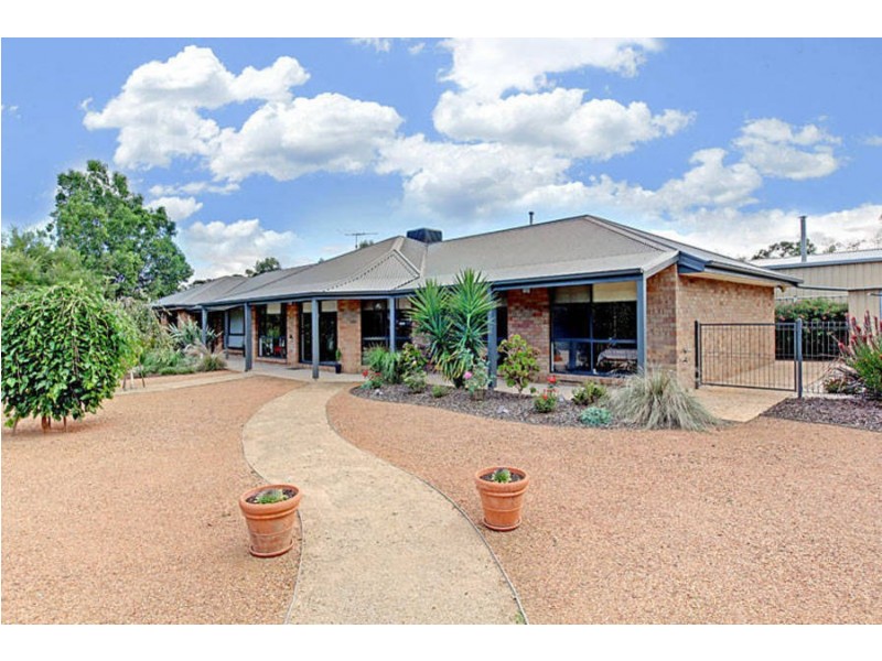 2 Pengelly Street, Werribee VIC 3030