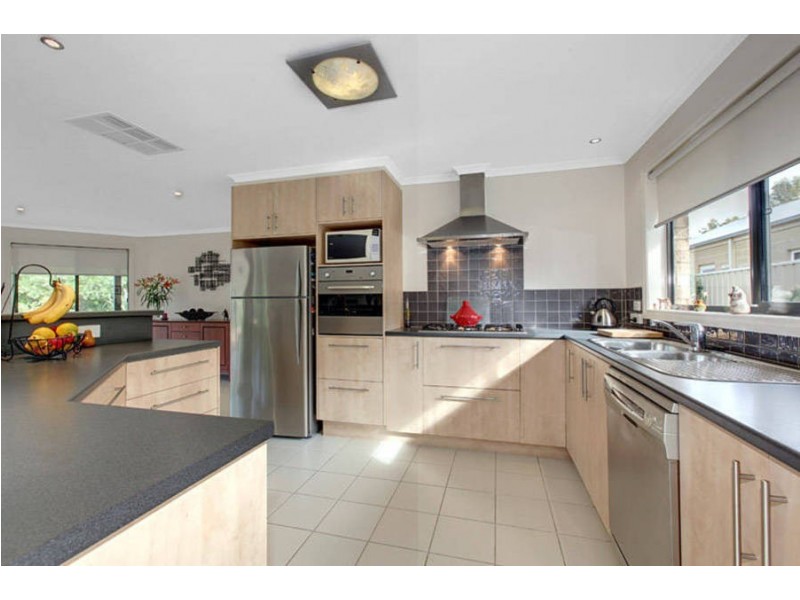 2 Pengelly Street, Werribee VIC 3030