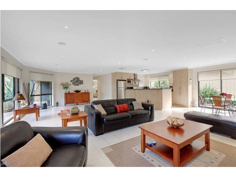 2 Pengelly Street, Werribee VIC 3030