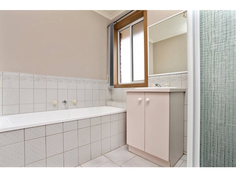 10 Kelwin Court, Hoppers Crossing VIC 3029