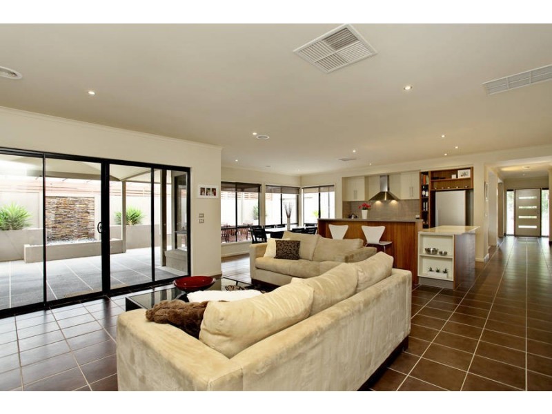 11 Satinwood Court, Werribee VIC 3030