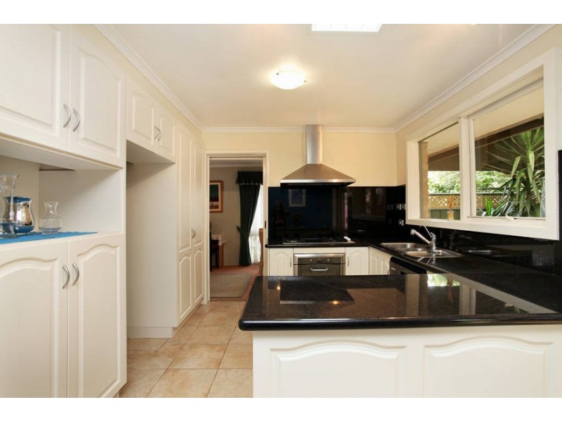 30 Huntingfield Drive, Hoppers Crossing VIC 3029