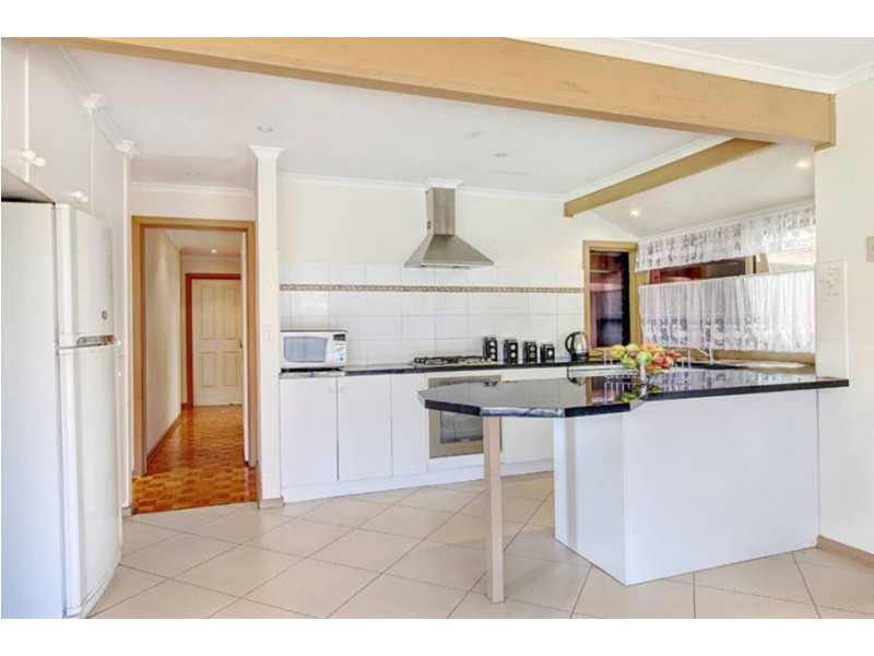 99 Bellbridge Drive, Hoppers Crossing VIC 3029