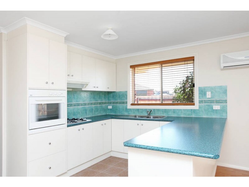 6 Wavish Court, Werribee VIC 3030