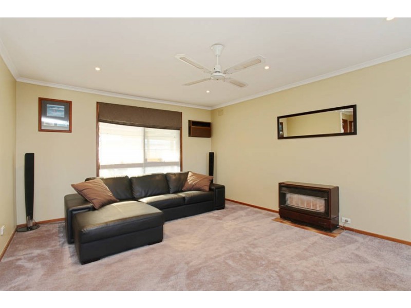 42 Russell Street, Werribee VIC 3030