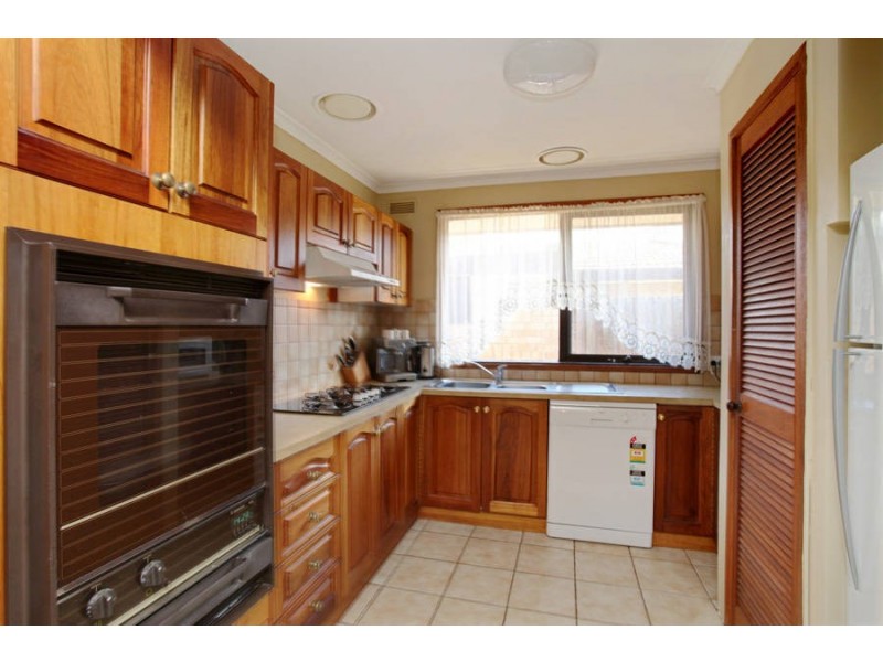 42 Russell Street, Werribee VIC 3030