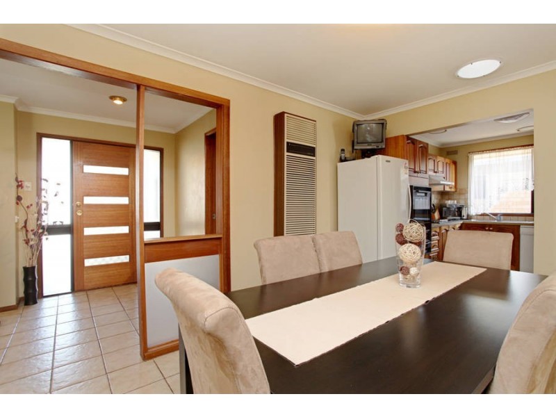 42 Russell Street, Werribee VIC 3030