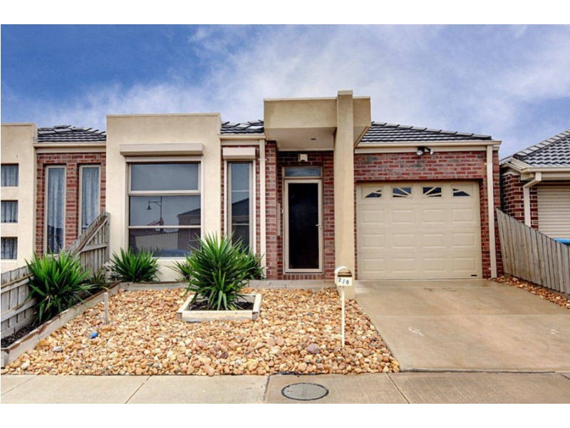 2/8 Lazor Street, Truganina VIC 3029