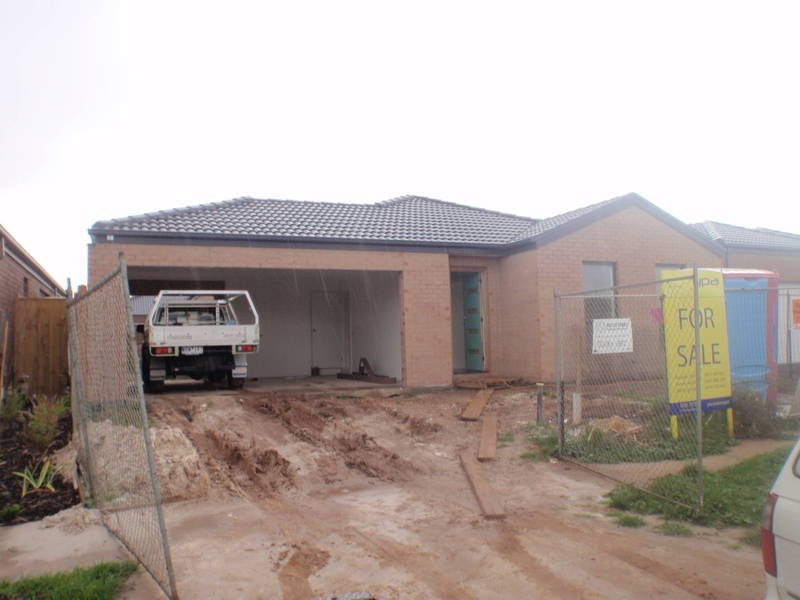 18 Brimstone Drive, Tarneit VIC 3029