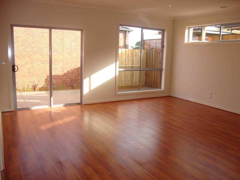 2/1 Memphis Drive, Truganina VIC 3029