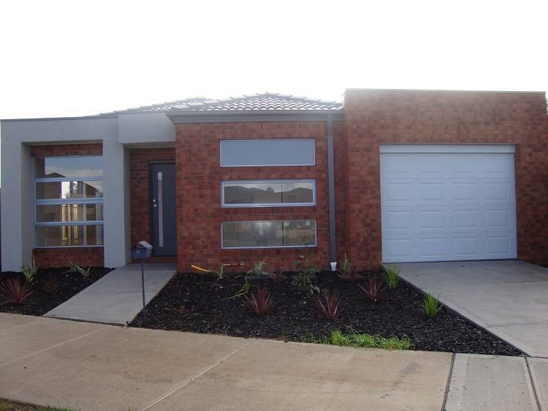 16 Westmeadows Lane, Truganina VIC 3029