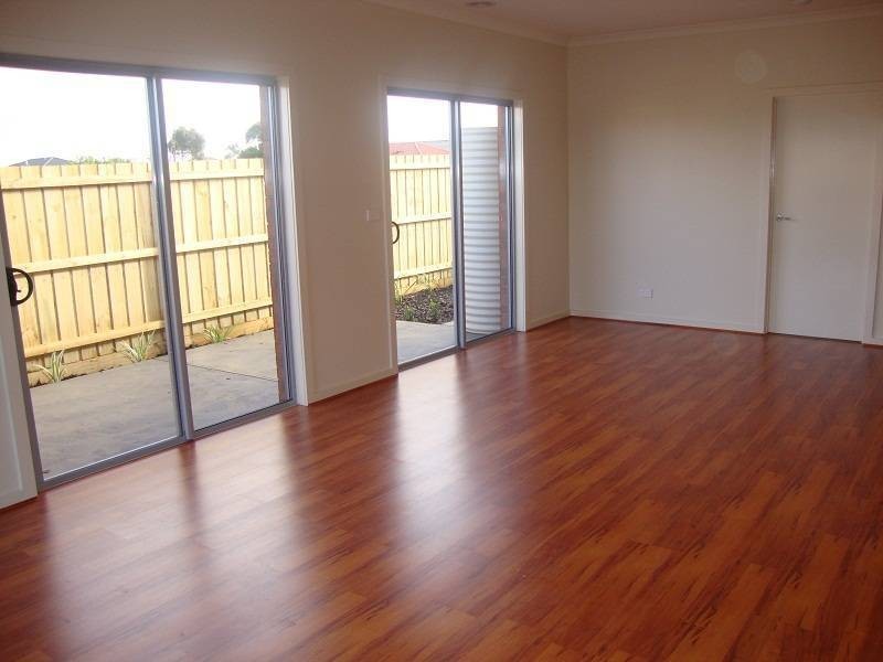 16 Westmeadows Lane, Truganina VIC 3029