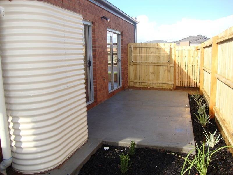 16 Westmeadows Lane, Truganina VIC 3029