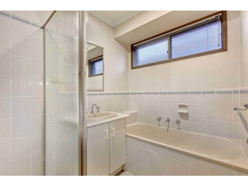 136 Kingston Boulevard, Hoppers Crossing VIC 3029