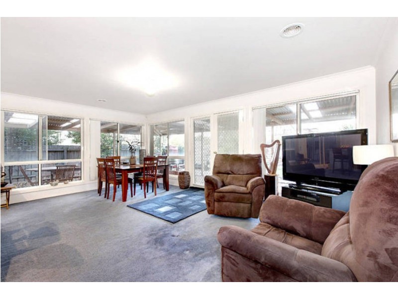 9 Charlotte Crescent, Wyndham Vale VIC 3024